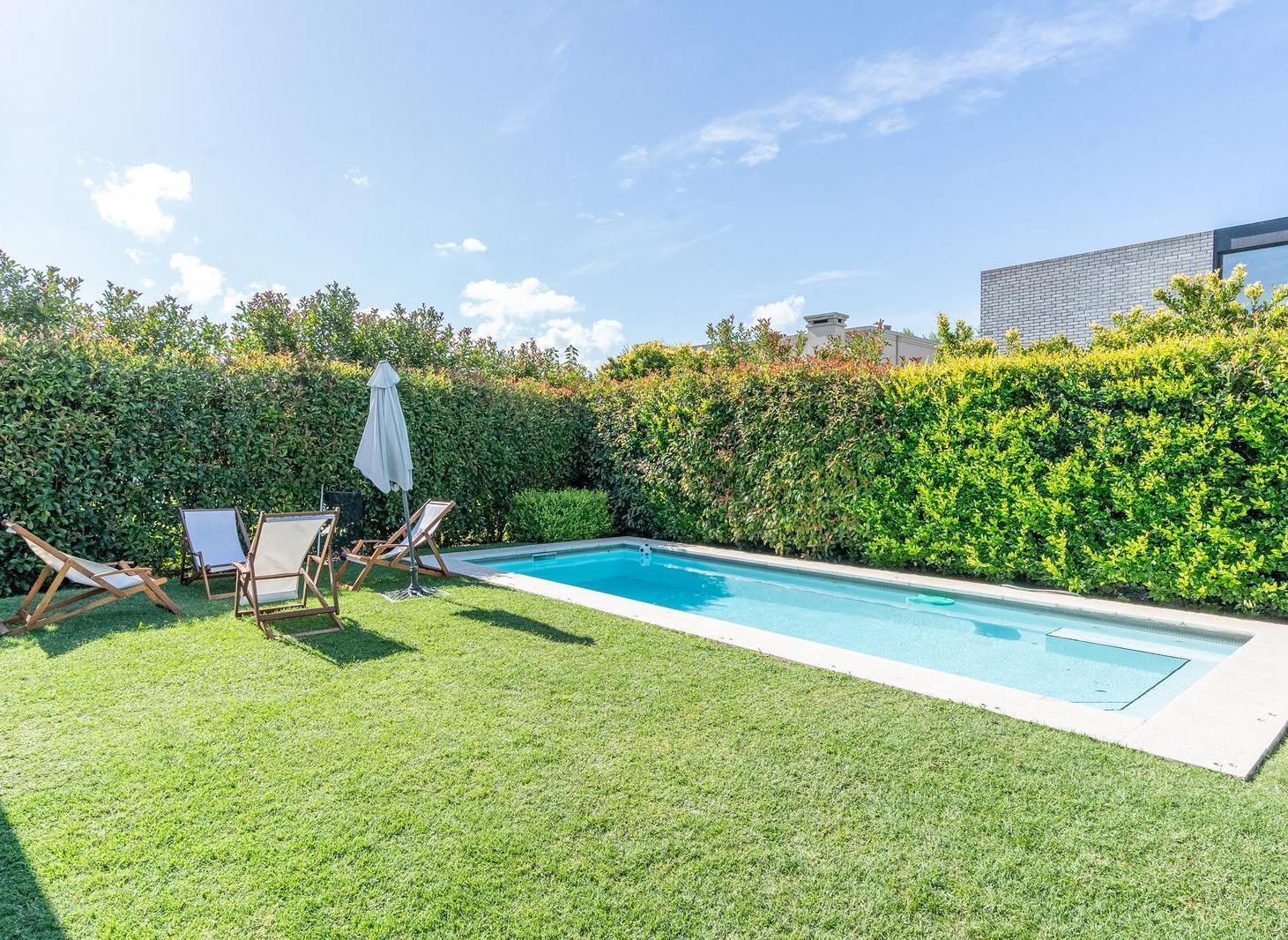 CASA EN VENTA EN AYRES PLAZA DE 5 AMB