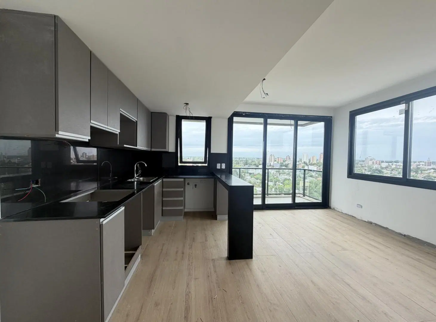 Departamento - Venta - 3 ambientes con cochera Piso 11 - Brickell Boulevard 1