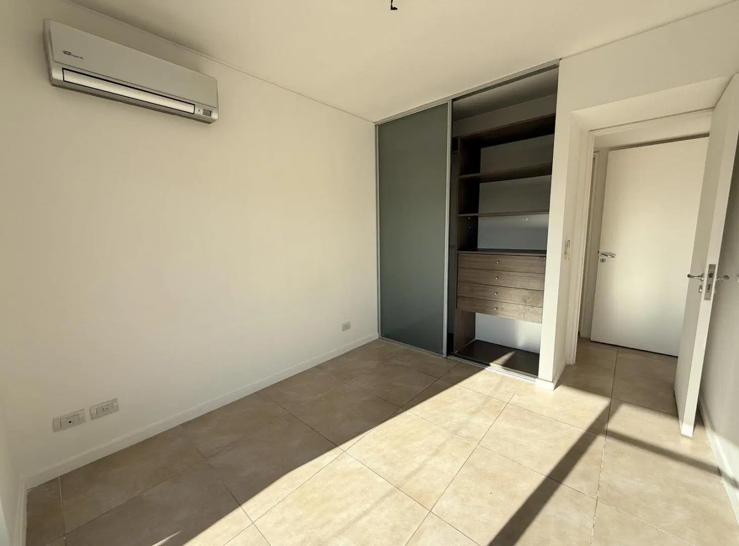 Departamento en ALQUILER Quartier La Horqueta 3 Ambientes con Cochera y Parrilla 4