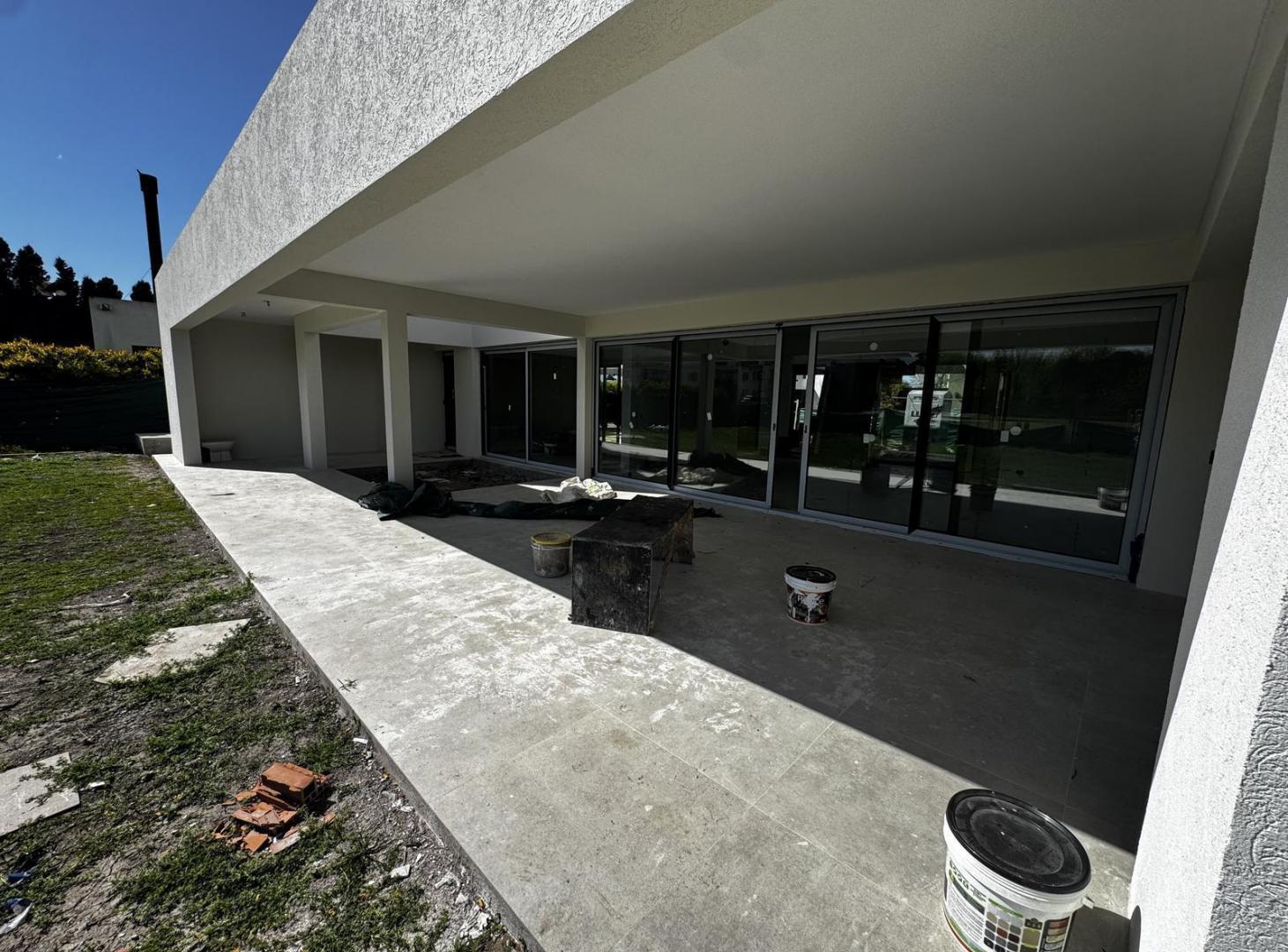 Foto de Casa en Venta a Estrenar 7 ambientes y pileta - Financiacion, imagen 4