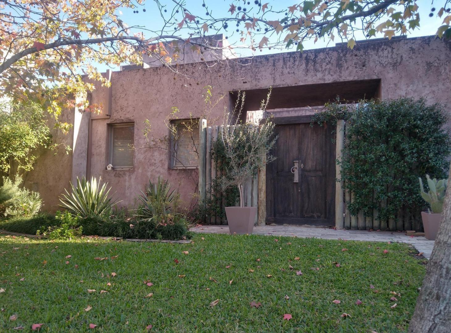 Foto de Casa en Venta - 3 suite mas dependencia y Play - El Establo, Pilar, imagen 5