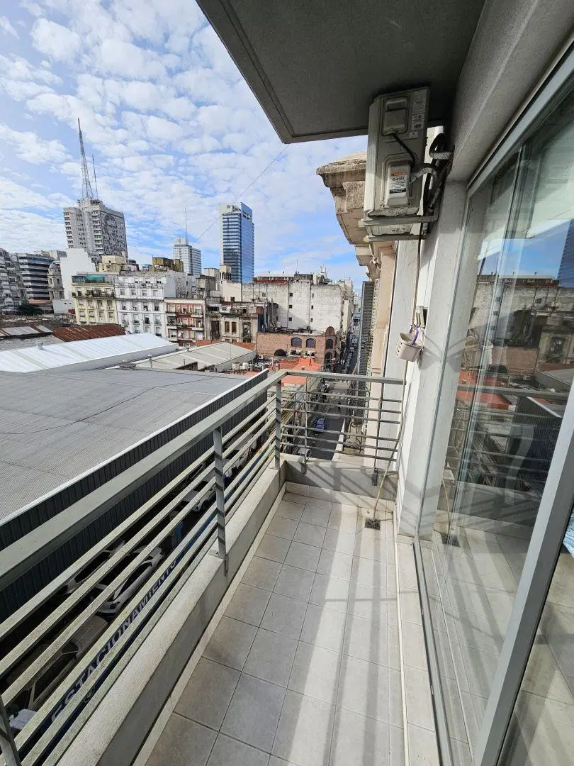 Alquiler 1 Amb Frente c/Balcon en Monserrat 5