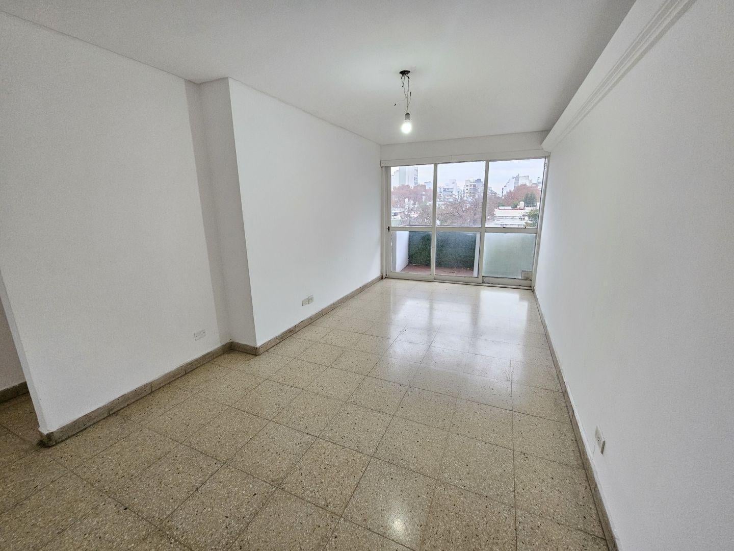 Alquiler 3 Amb c/Balcon Cocina Lavadero Villa del Parque