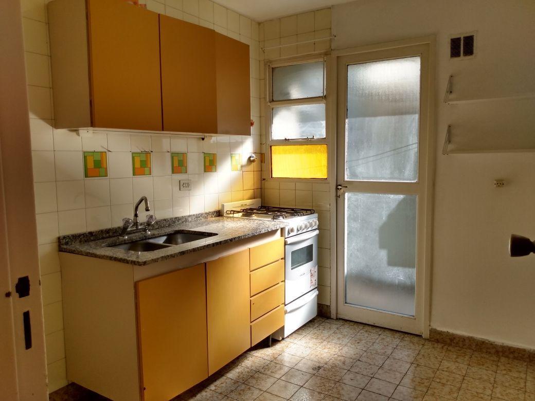 Foto de Alquiler 2 Amb Lateral Luminoso SUM Baulera Villa Urquiza, imagen 1