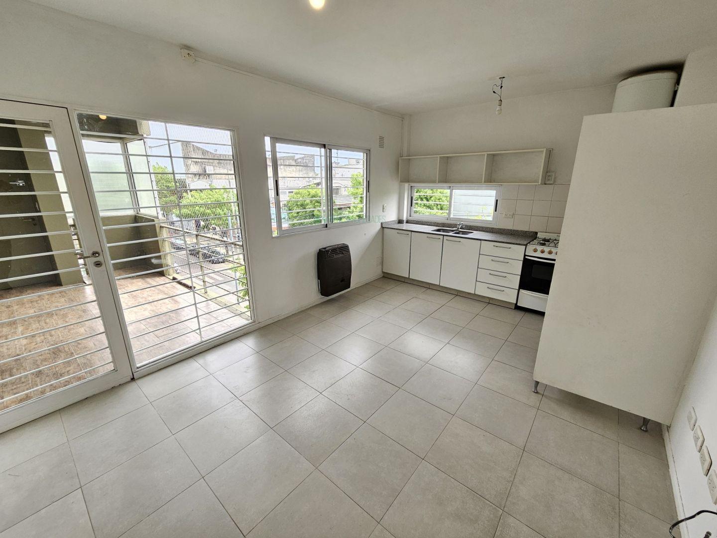 Foto de Alquiler 3 Amb Terraza Parrilla Bajas Expensas Villa Ortuzar, imagen 4