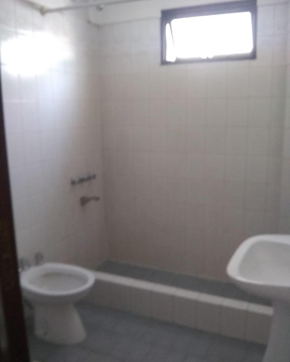 3 Ambientes a Dos Cuadras de La Plaza San Martin 4