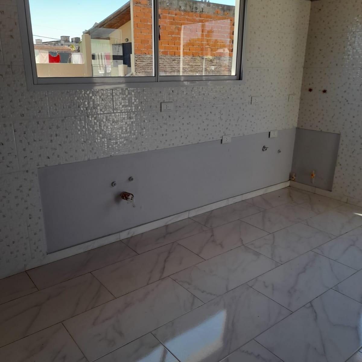 Hermoso PH 4 Amb. " a Estrenar", 1* Piso Frente, Patio y Balcón. - Apto Credito 4