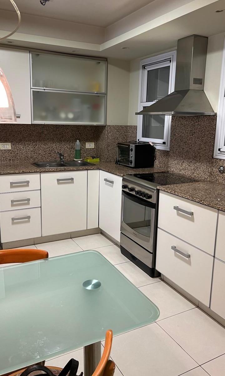 Excelente Departamento Al Frente 4 Ambientes con Dependencias Cochera y Baulera 5