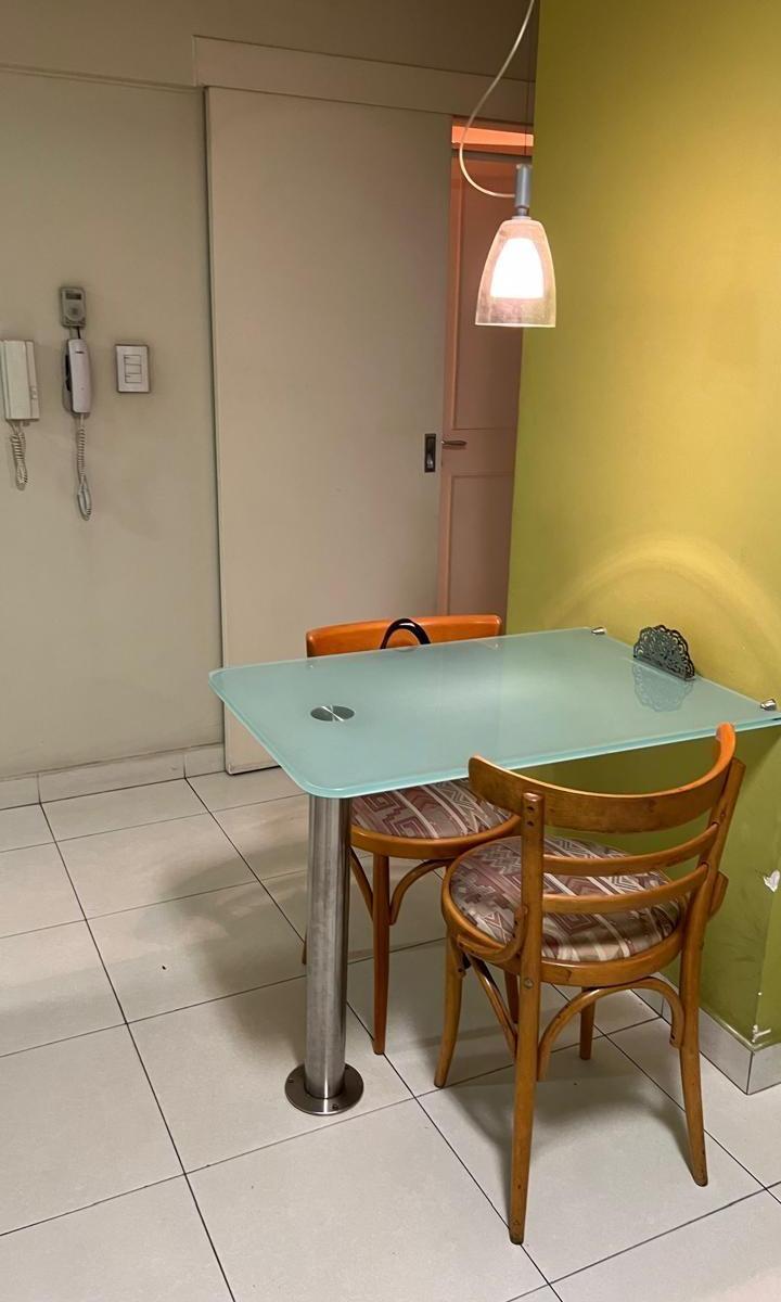 Excelente Departamento Al Frente 4 Ambientes con Dependencias Cochera y Baulera 3