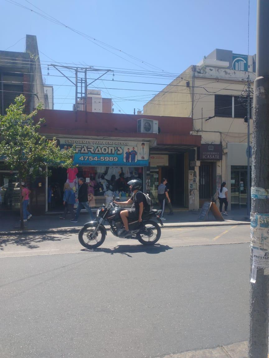 Excelente Local 180 m² a m Plaza San Martin 4