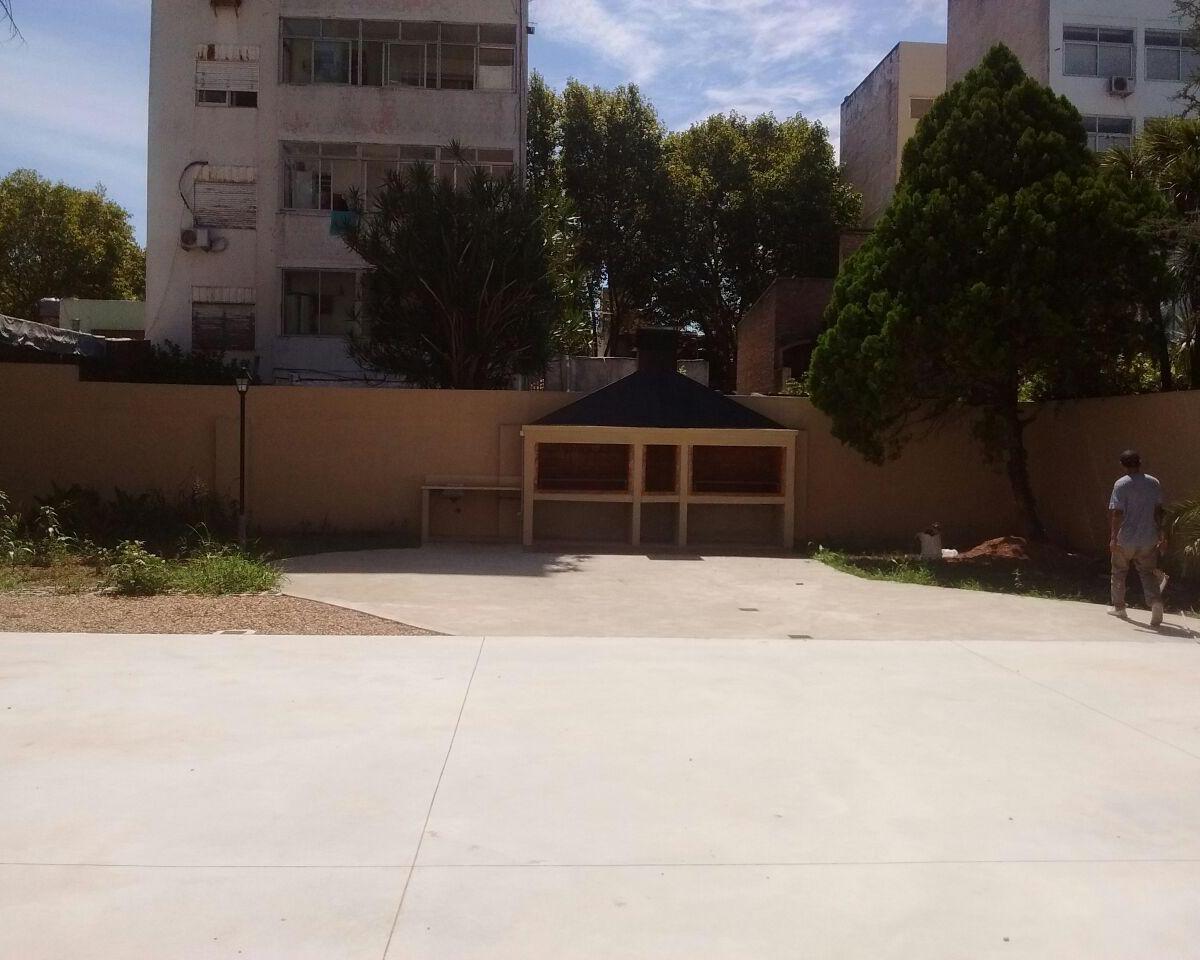 Hermoso Departamento 3 Ambientes 1* Piso Al Frente con Patio y Balcon 5