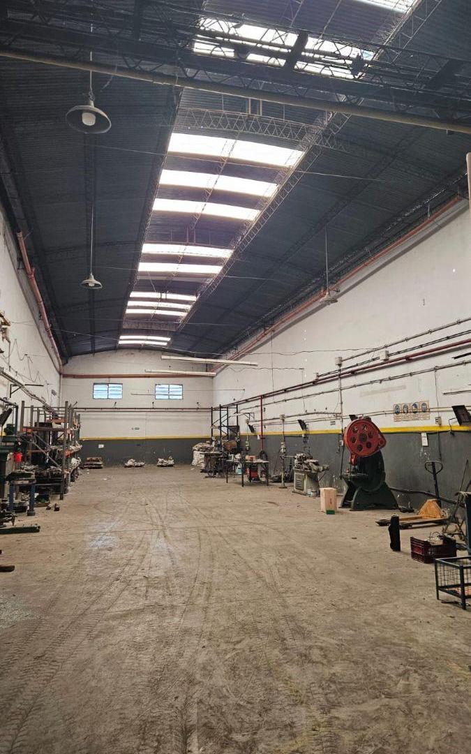 Foto de Excelente planta industrial 1354 m2 sobre 1500 de terreno zona, imagen 3