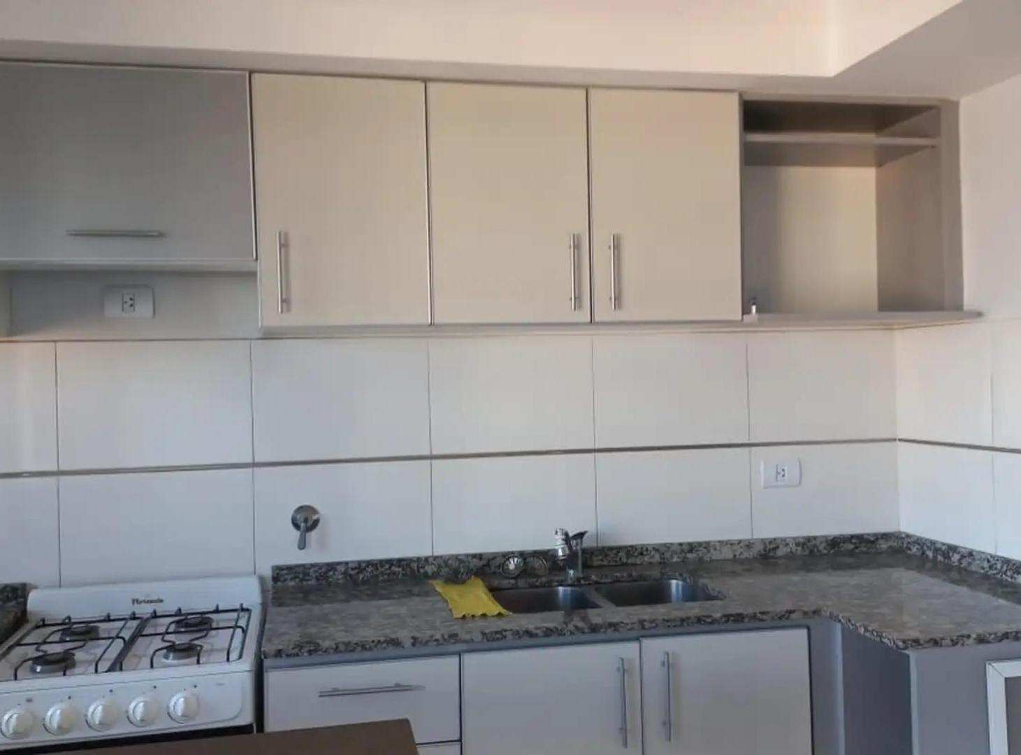 Foto de Bonito semi piso 2 amb. con cochera San Martín Centro, imagen 2