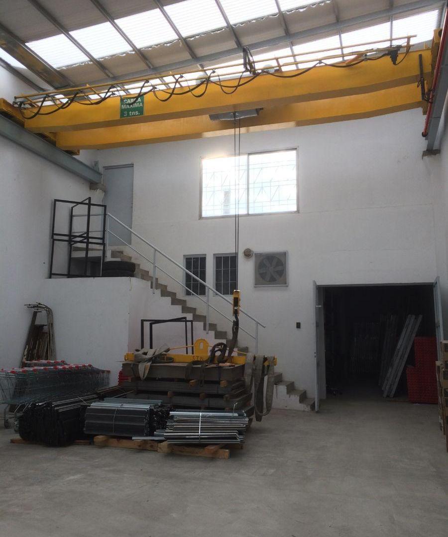 Foto de Galpon de 357 m² con puente grua 3 ton en venta en Villa Maipu, imagen 2