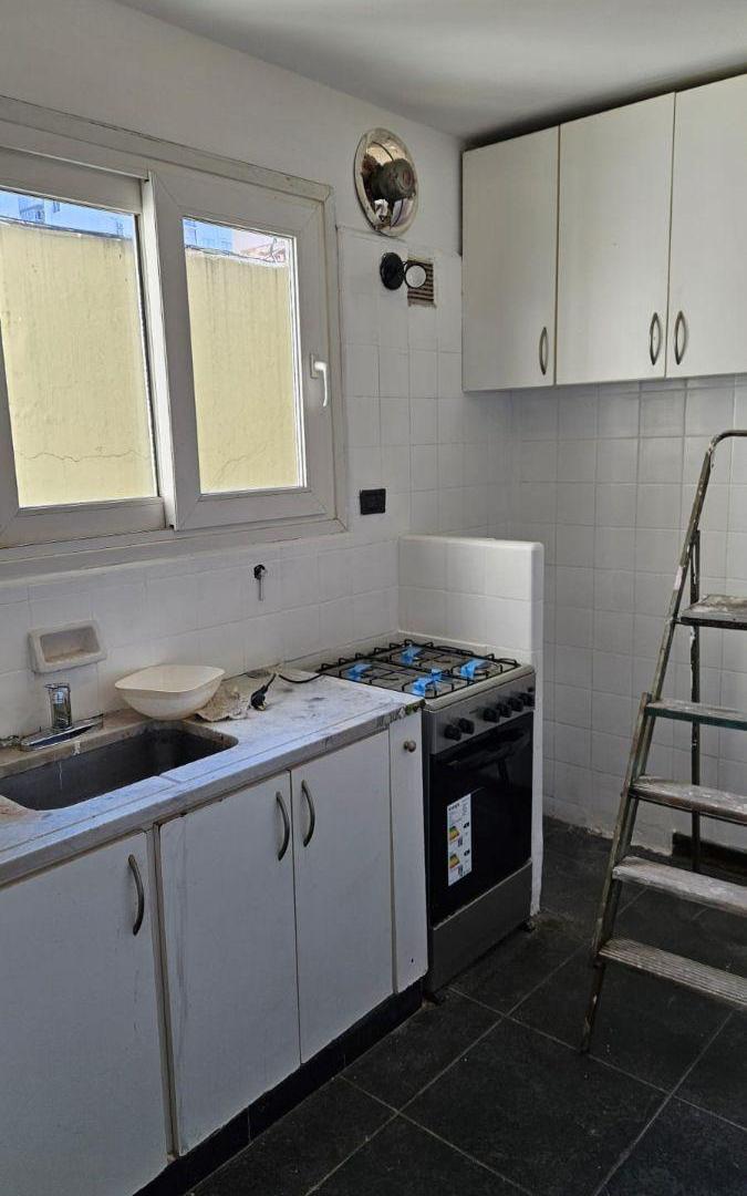 Foto de Departamento de 2 ambientes con cochera en venta en Villa Urquiza, imagen 2