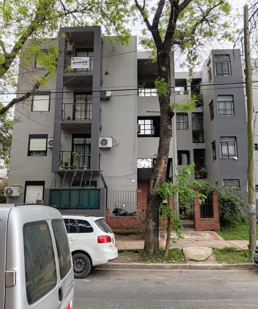 Foto de Departamento 3 ambientes 3* piso por escalera.-, imagen 1