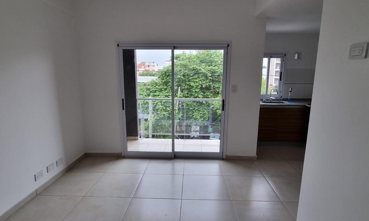 Foto de EN VENTA DEPARTAMENTO DE 1 AMBIENTE EN 2DO PISO CONTRAFRENTE ALQUILADO, imagen 5