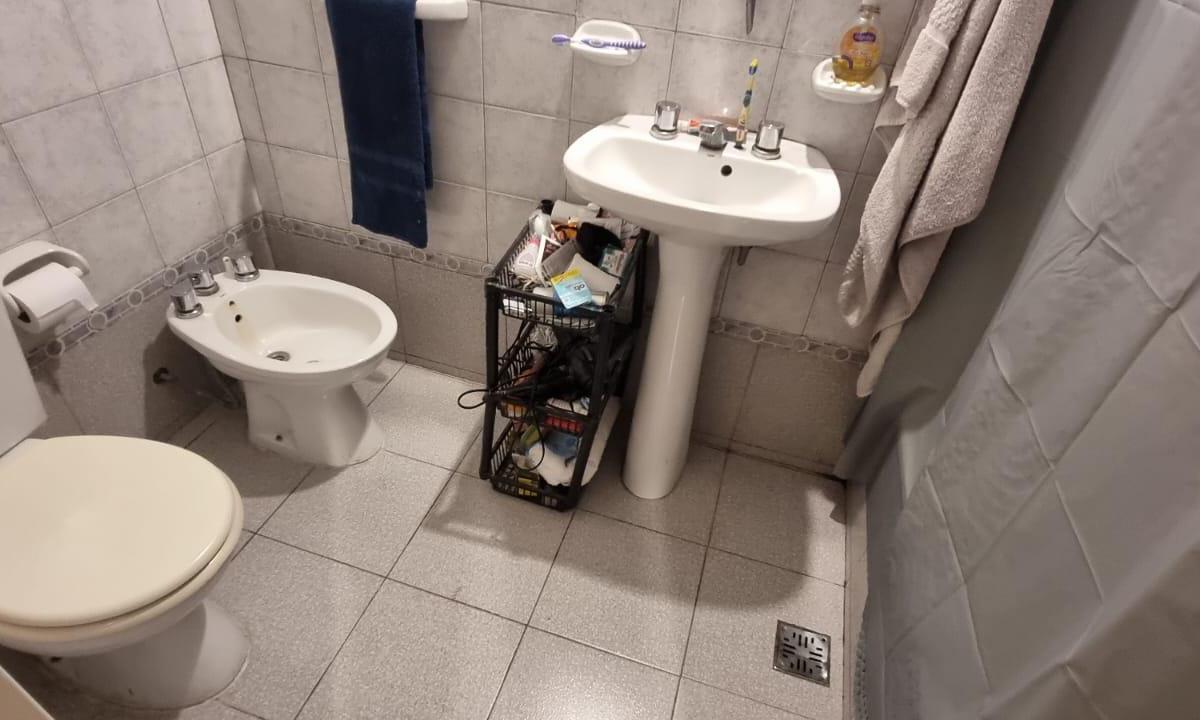 Foto de VENDO EN CIUDAD JARDIN DUPLEX DE 4 AMB. 2 DORMITORIOS EN PRIMER PLANTA, imagen 5