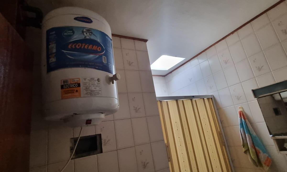 Foto de EN VENTA EN EL PALOMAR HERMOSO DUCPLEX CON COCHERA DESCUBIERTA 3 AMB 2, imagen 5