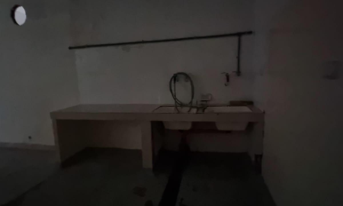 En Venta en Ciudad Jardin Local a La Calle en Planta Baja Sobre Curtis F: 9971 1