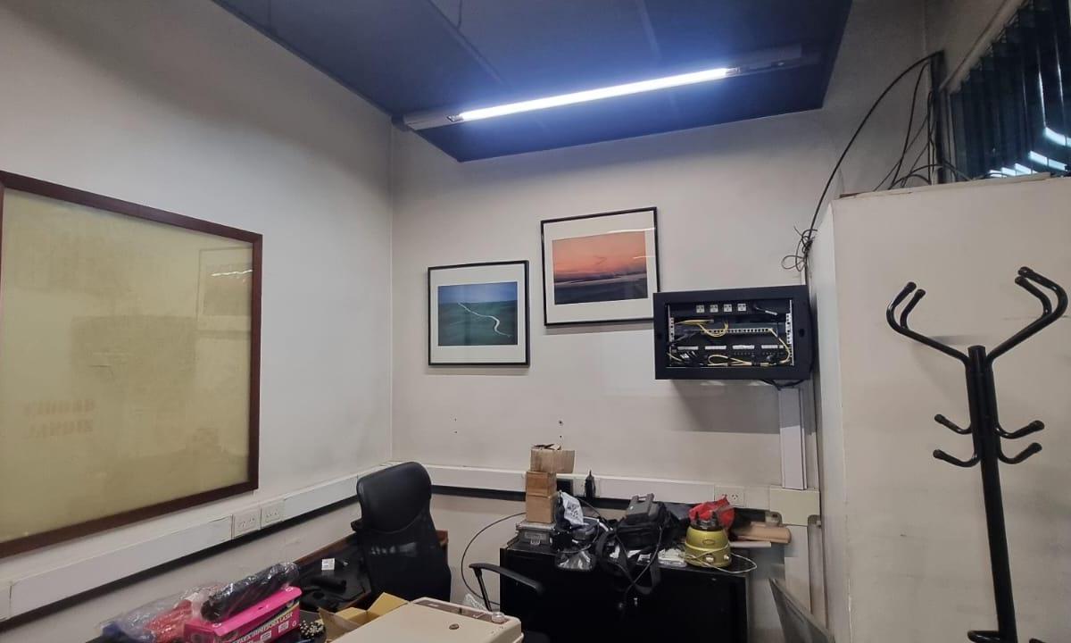 En Ciudad Jardin en Venta Local Sito en 1er Piso de Edificio Terrazas Dentro del Mismo; Posee Divisi 2