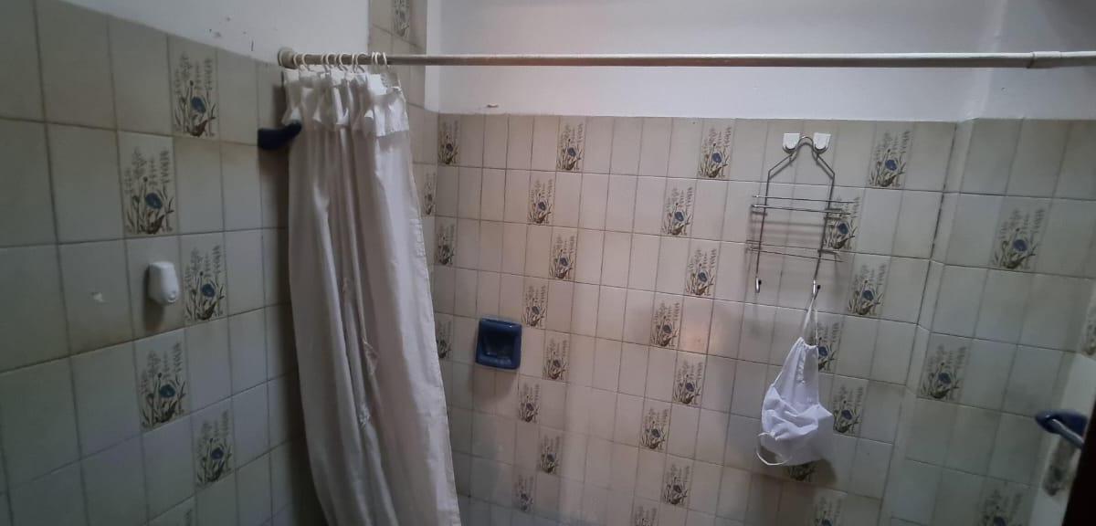Foto de EN VENTA EN VILLA BOSCH ZONA EX PEUGEOT DOS CASAS JUNTAS DE 3 AMBIENTES, imagen 5