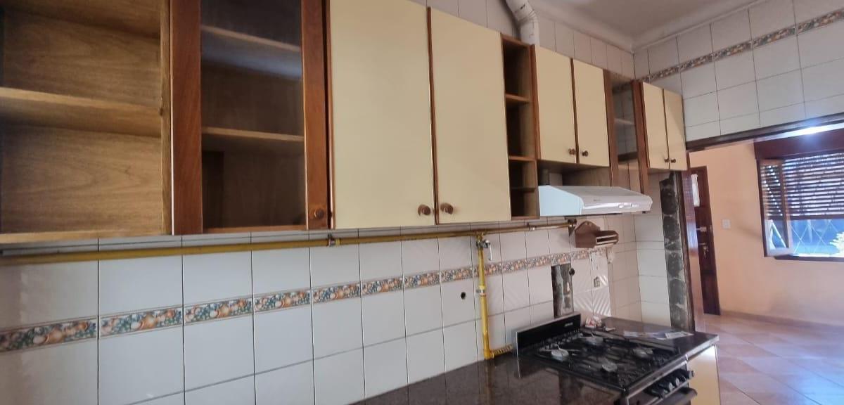 EN VENTA EN EL PALOMAR CASA DE 3 AMBIENTES LOTE EN ESQUINA F: 10037