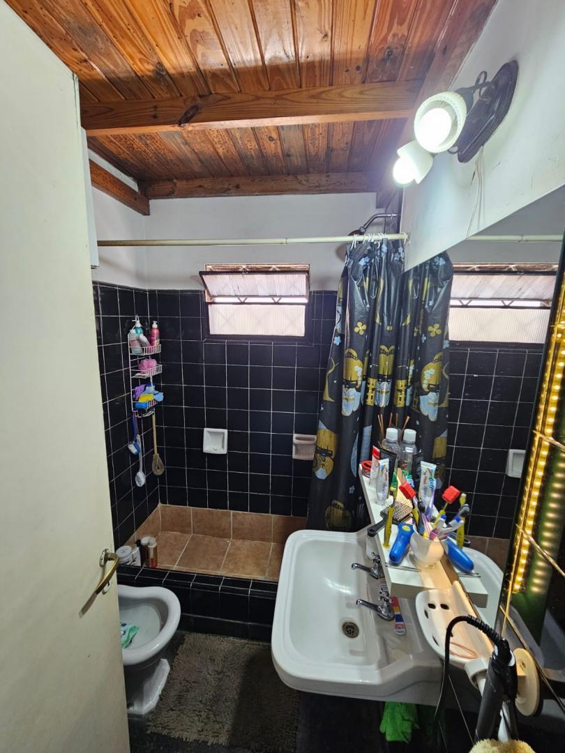 Foto de EN VENTA EN LOMA HERMOSA AMPLIO PH DE 3 AMBIENTES AL FONDO CON AMPLIO, imagen 2