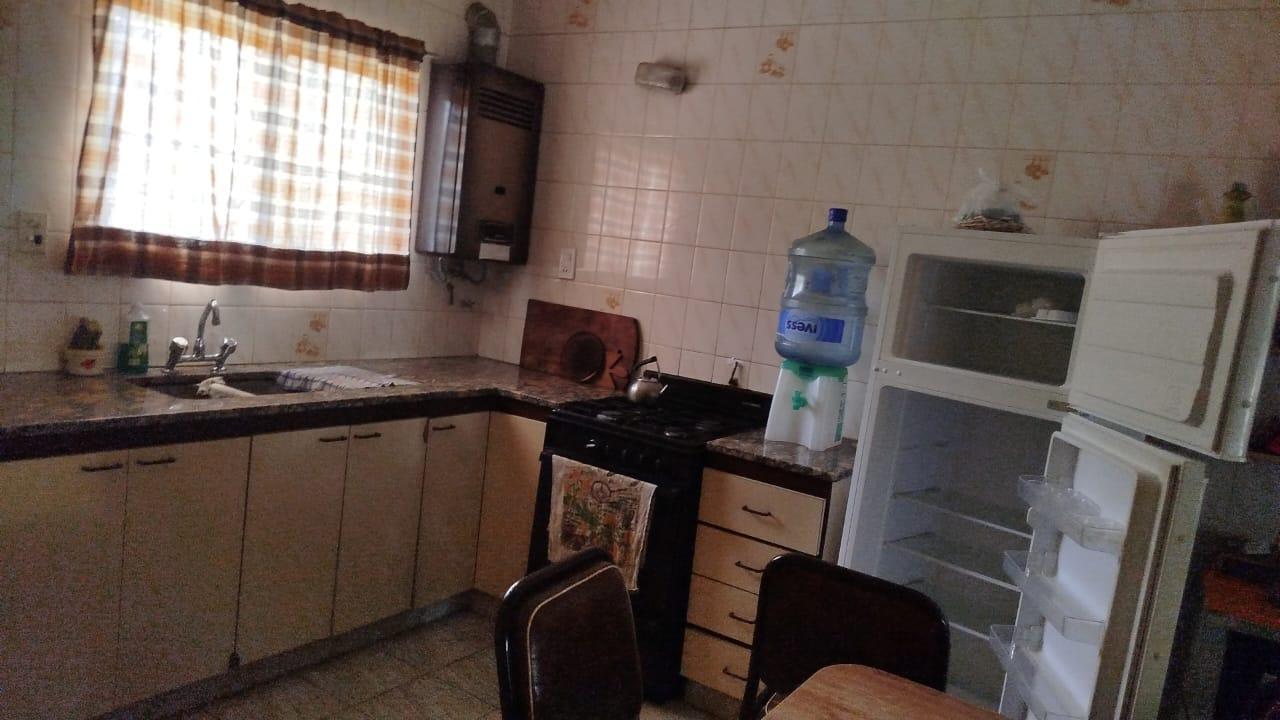 EN VENTA EN LAS TONINAS CHALET DE 4 AMBIENTES F: 10249