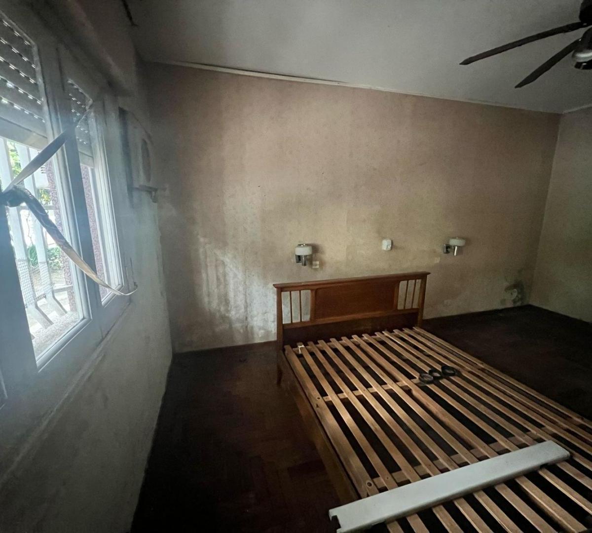 En Venta en Villa Lynch Tres Casas Juntas Sobre Lote de Terreno 212 m² F: 10303 5