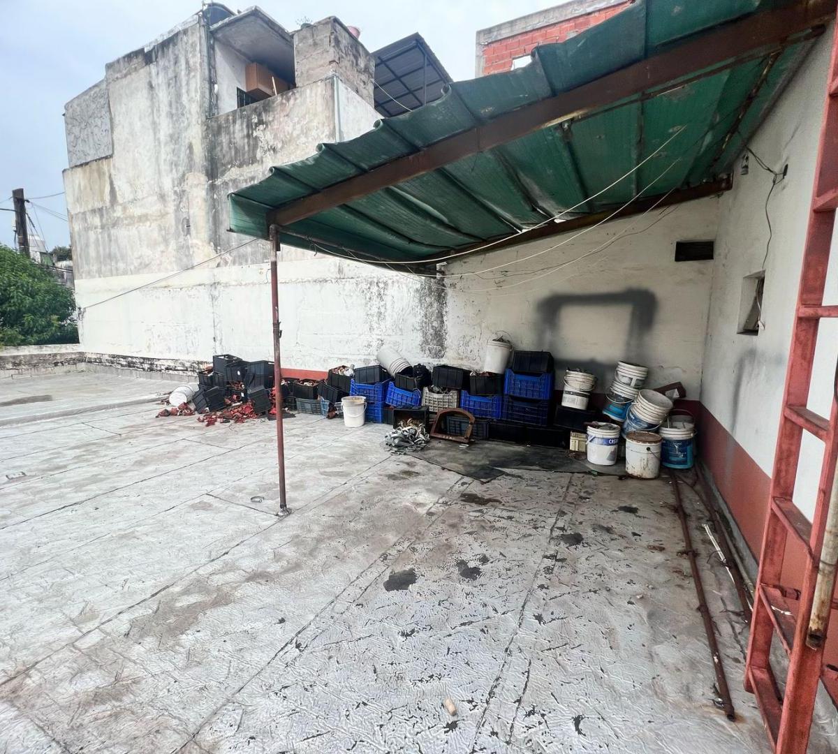 En Venta en Villa Lynch Tres Casas Juntas Sobre Lote de Terreno 212 m² F: 10303 4