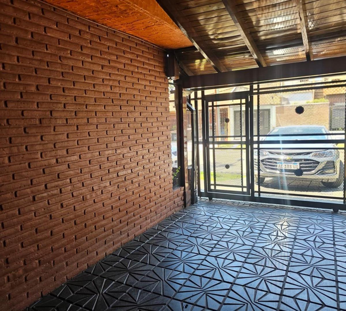 Foto de VENTA DUPLEX EN EL PALOMAR 4 AMBIENTES 2 BAÑOS GARAGE F: 10276, imagen 4