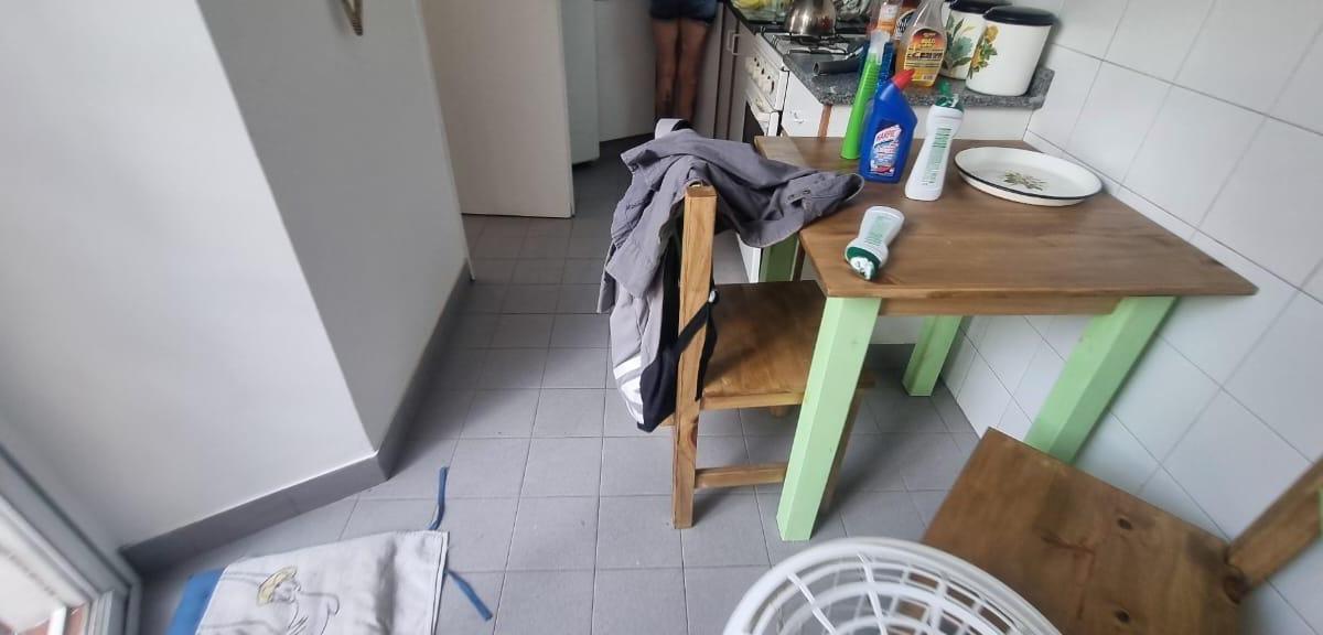Foto de EN VENTA EN PALOMAR A SOLO 6 CUADRAS DE LA ESTACION DUPLEX DE 3, imagen 2