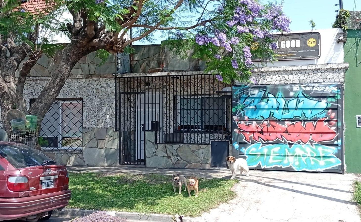 Casa en Venta en Pablo Podesta 4 AMBIENTES COCHERA FONDO F: 10863