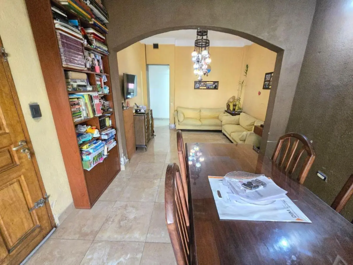EN VENTA EN PALOMAR CHALET 3 AMBIENTES QUINCHO PISCINA APTO CREDITO F: 10927 3