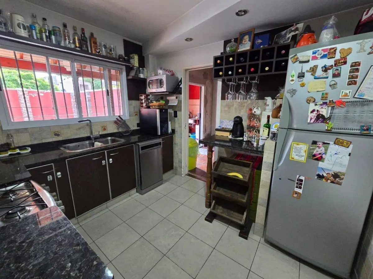 EN VENTA EN PALOMAR CHALET 3 AMBIENTES QUINCHO PISCINA APTO CREDITO F: 10927 2