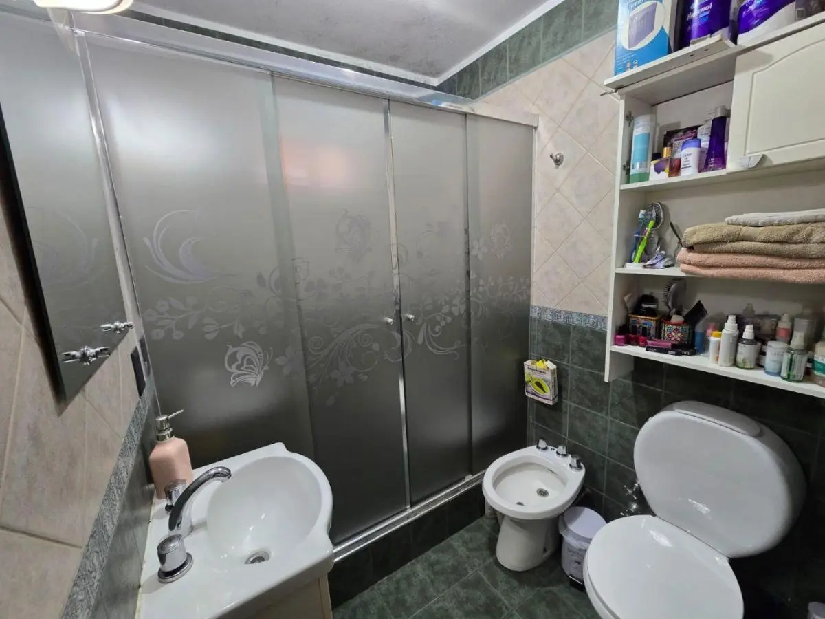 EN VENTA EN PALOMAR CHALET 3 AMBIENTES QUINCHO PISCINA APTO CREDITO F: 10927 5