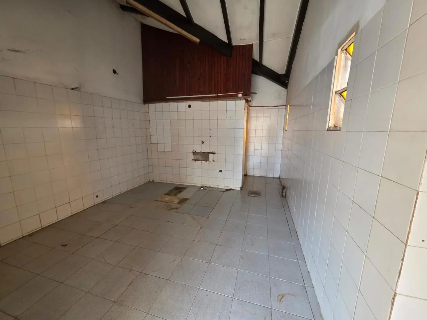 EN VENTA EN PALOMAR LOCAL + DEPARTAMENTO DE 2 AMBIENTES TRES DE FEBRERO F: 10912 2