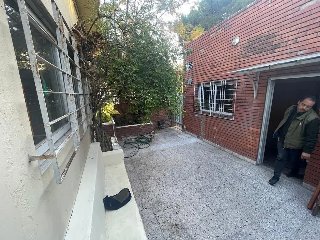ALQUILO CASA DE 3 AMBIENTES EN PALOMAR CON PATIO F: 9594 5