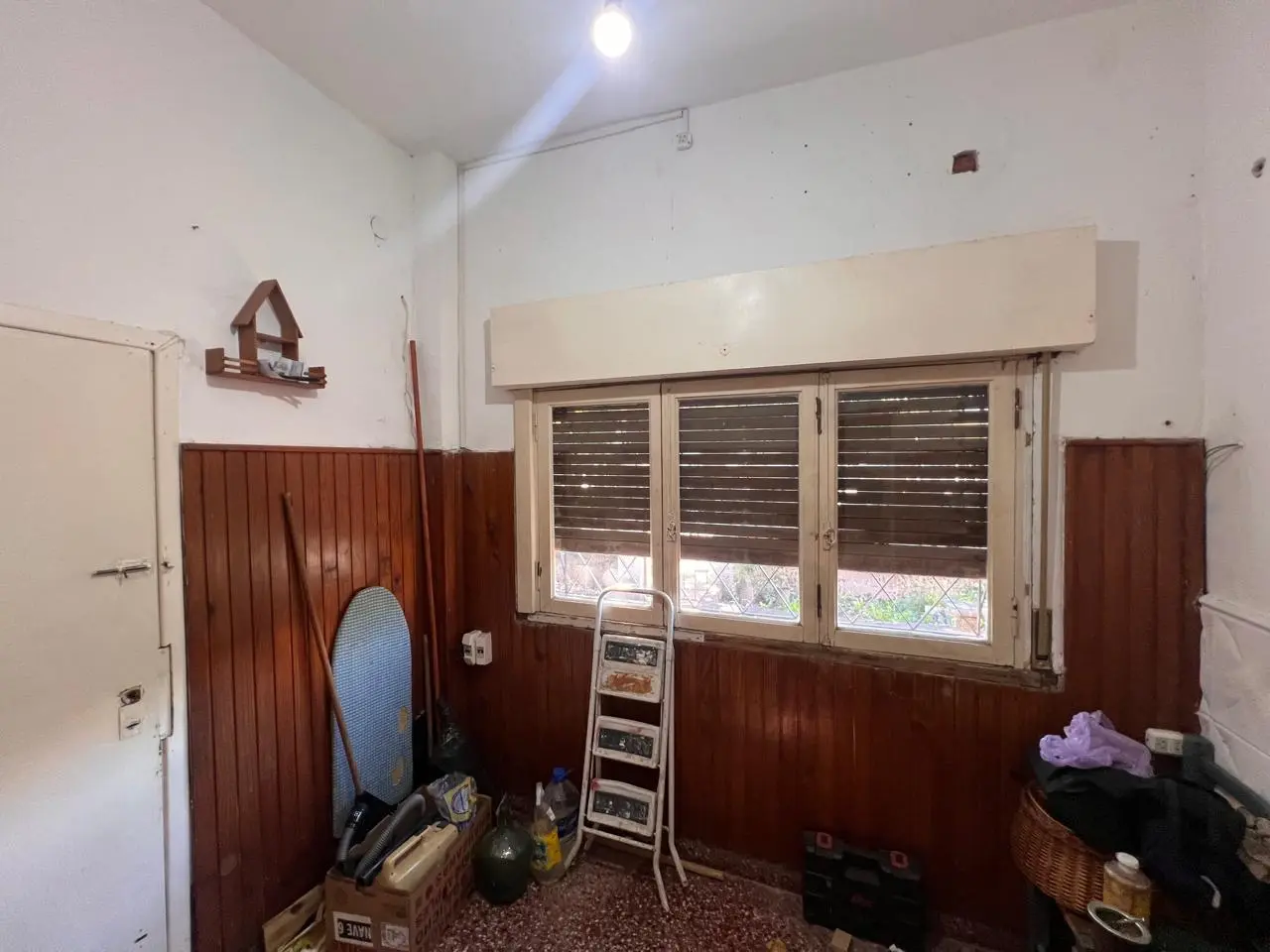 ALQUILO CASA TIPO PH DE 3 AMBIENTES AMPLIO JARDIN AL FRENTE F: 11073 3
