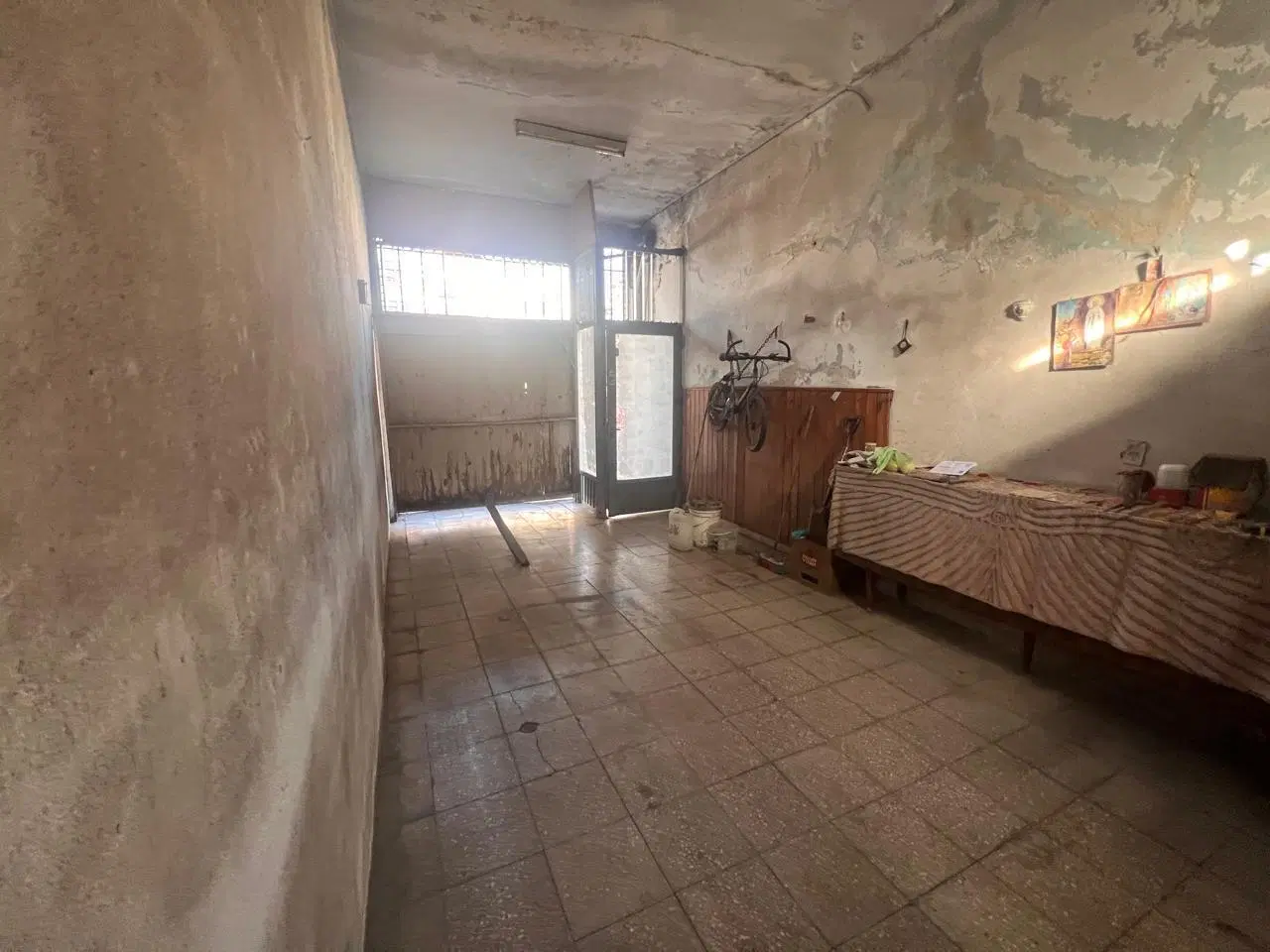 CASEROS EN VENTA GALPON + TERRENO PROPIO F: 11080 1
