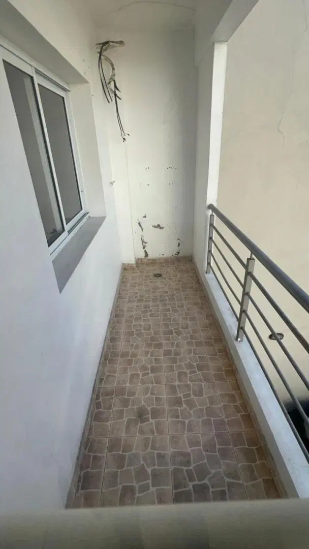 SANTOS LUGARES CENTRO DEPARTAMENTO DE 2 AMBIENTES EN 1ER PISO CON BALCON F: 11072 4