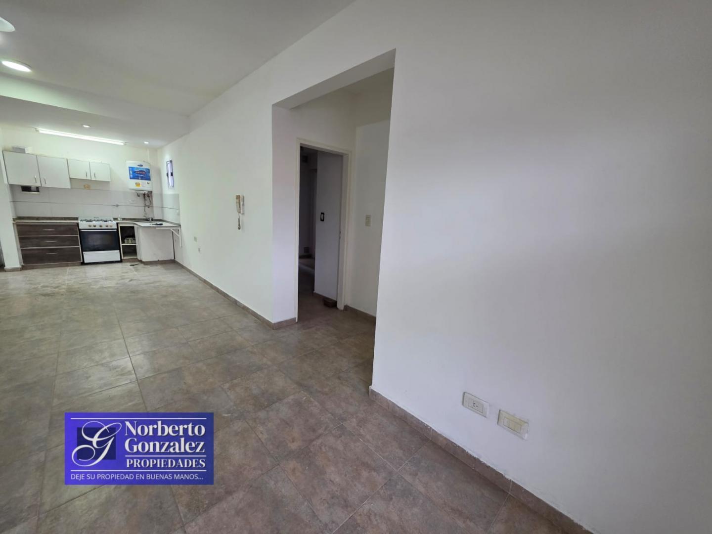 EN VENTA EN MARTIN CORONADO DEPARTAMENTO DE 3 AMBIENTES AL CONTRAFRENTE PLANTA BAJA F: 11106