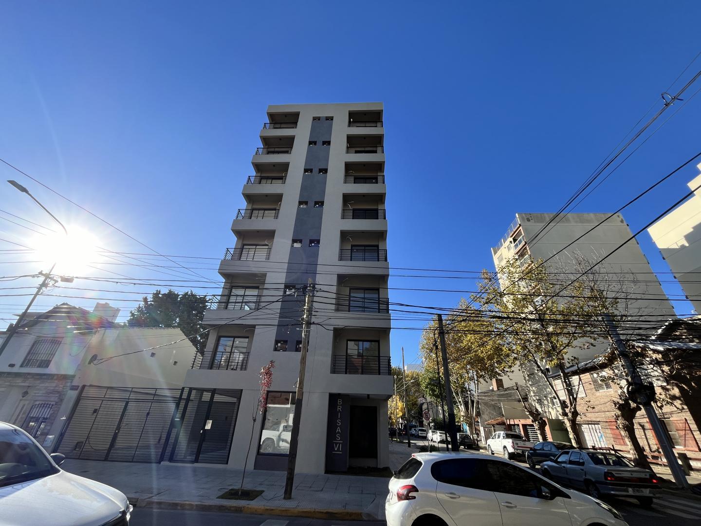 En Venta Departamento De 2 Ambientes Con Balcon A Estrenar Caseros Centro F: 11114