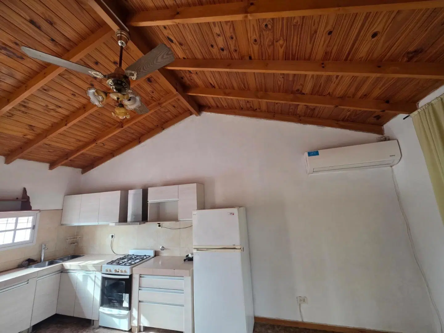 Alquilo En Villa Bosch Piso De 2 Ambientes Con Amplio Patio Propio F: 11112 4