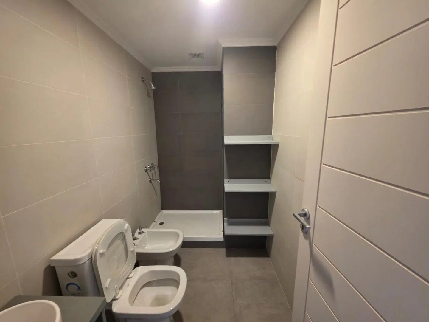 EN VENTA EN PALOMAR DEPARTAMENTO DE 2 AMBIENTES A ESTRENAR F: 11136 5
