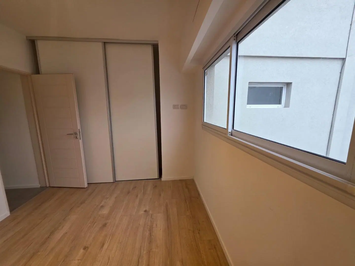 EN VENTA EN PALOMAR DEPARTAMENTO DE 2 AMBIENTES A ESTRENAR F: 11136 2