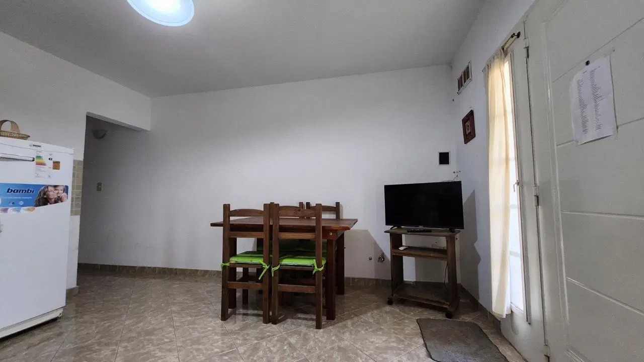 DEPARTAMENTO MONOAMBIENTE AMOBLADO EN SANTA TERESITA F: 11109 2