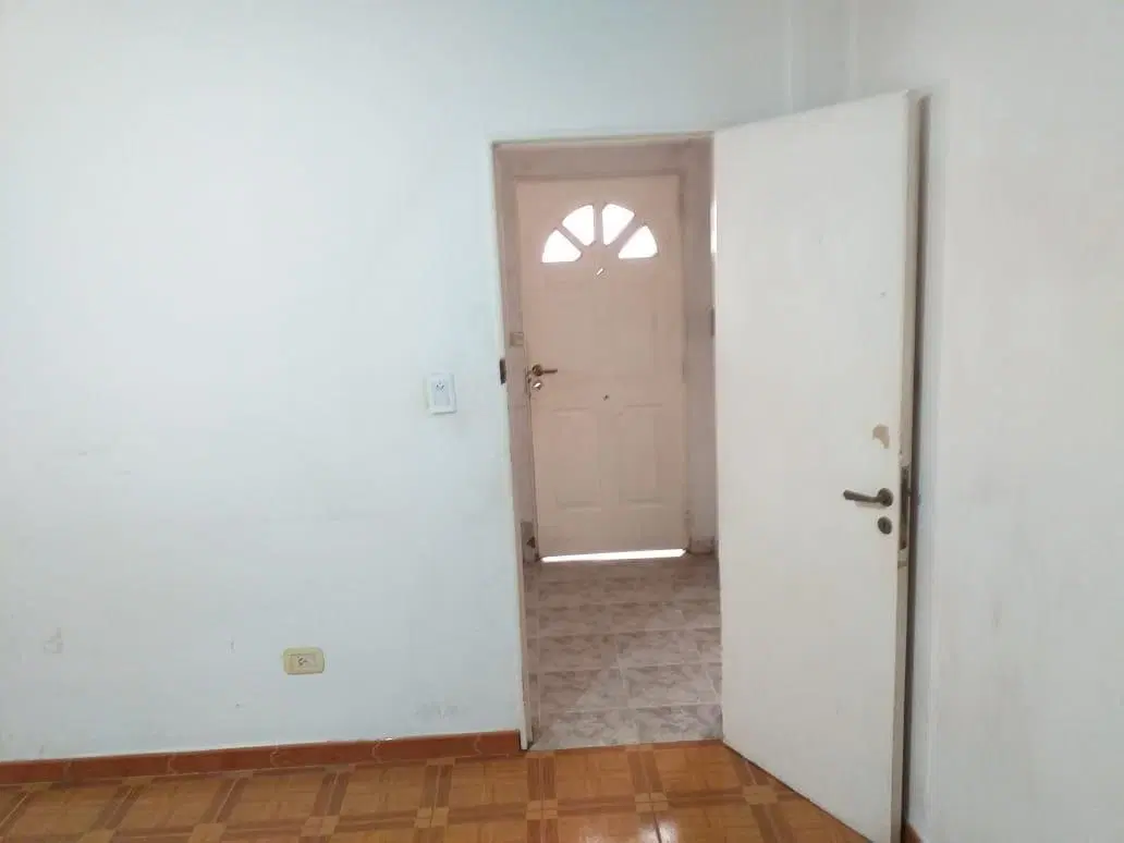 Villa Sarmiento Departamento De 2 Ambientes En Planta Baja Al Medio F: 11141 4