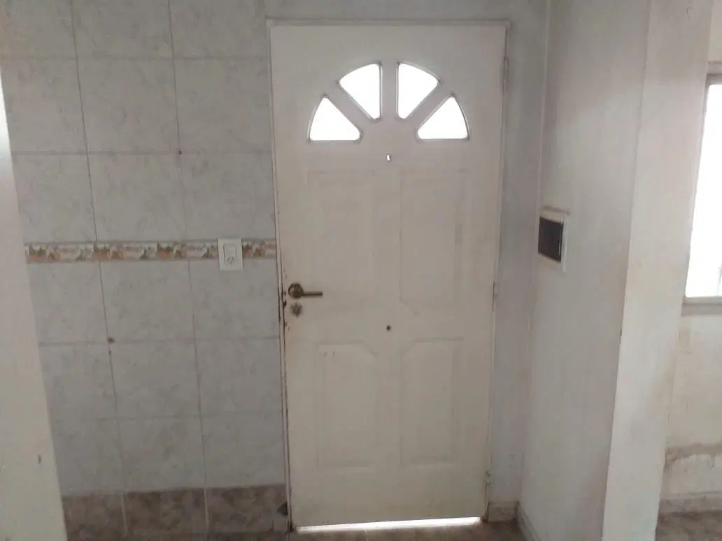 Villa Sarmiento Departamento De 2 Ambientes En Planta Baja Al Medio F: 11141 2